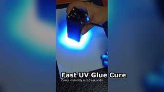 Tác dụng chữa bệnh của keo UV trên đèn pin này là gì?